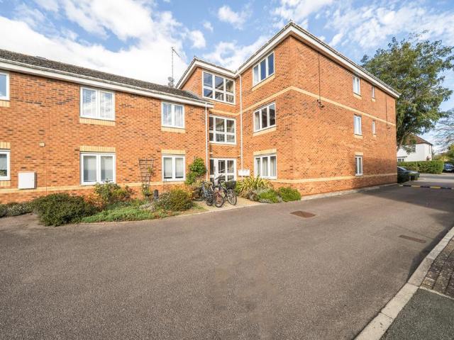 Flat for sale in Highfield, Oxford
