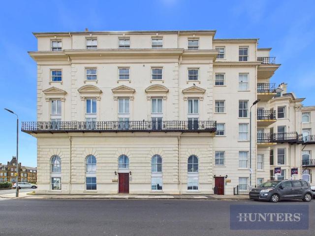 Flat for sale in South Cliff, Kepwick
