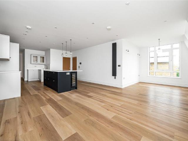 Flat for sale in St Margarets, Greater London