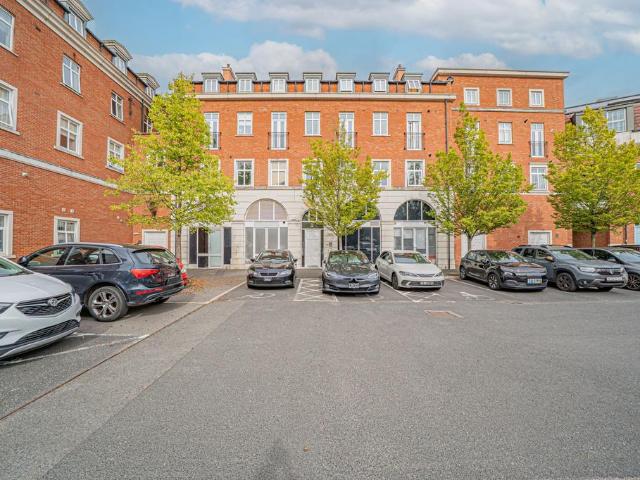 Flat for sale in Dickens Heath, Solihull