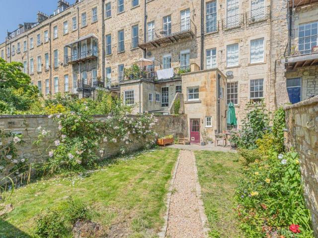 Flat for sale in Grosvenor, Dulcote