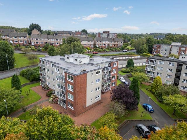 Flat for sale in Shawmoss, Pollokshaws