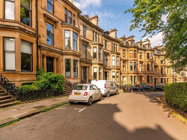 Flat for sale in North Kelvinside, Dowanhill