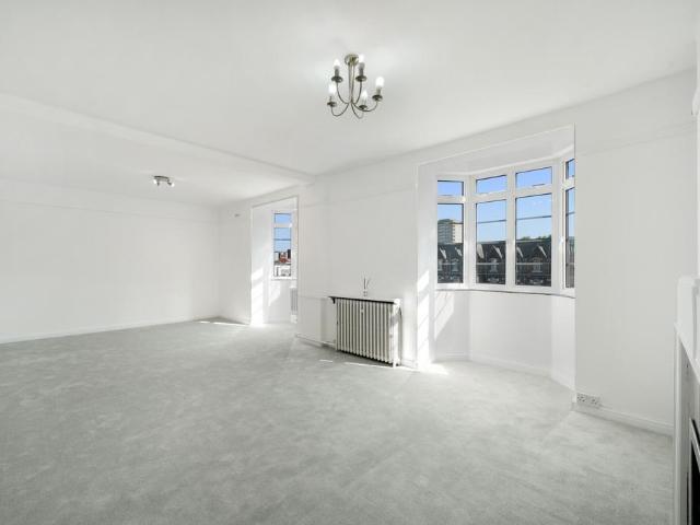 Flat for sale in Brook Green, Greater London
