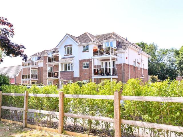 Flat for sale in Old Milton, Ashurst Bridge