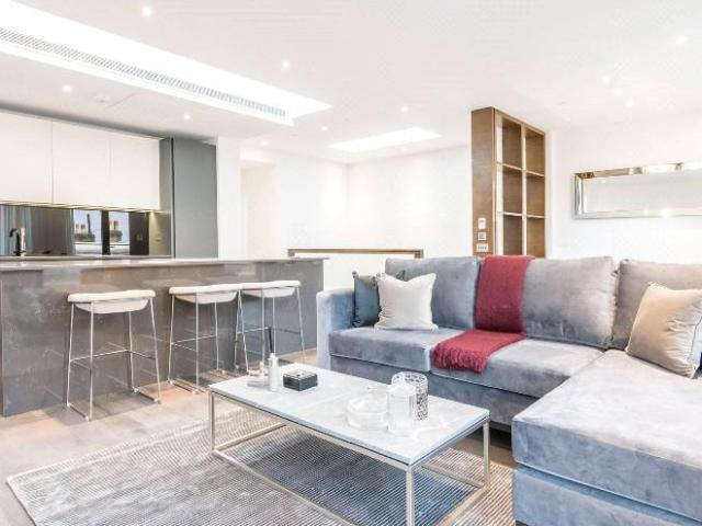Flat for sale in East Marylebone, Mayfair