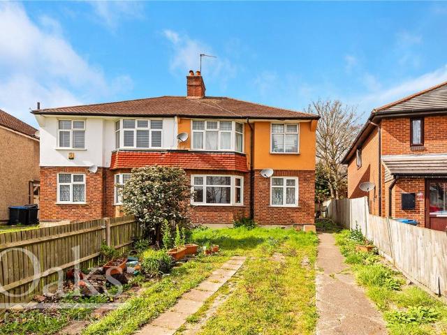 Flat for sale in London Borough of Croydon, South Norwood