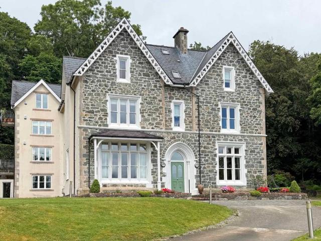 Flat for sale in Menai Bridge