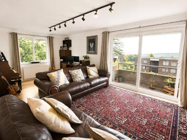 Flat for sale in Feckenham, City Of Bristol