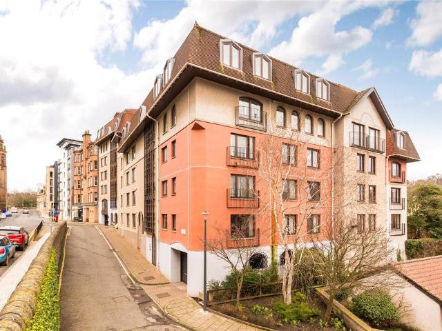 Flat for sale in Haymarket, Scotland