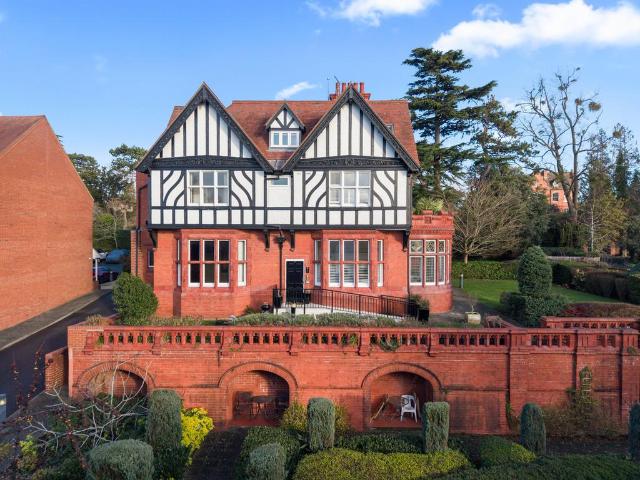 Flat for sale in Red Hill, St Peters