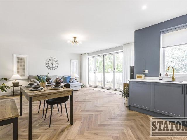 Flat for sale in High Barnet, Isle Of Man