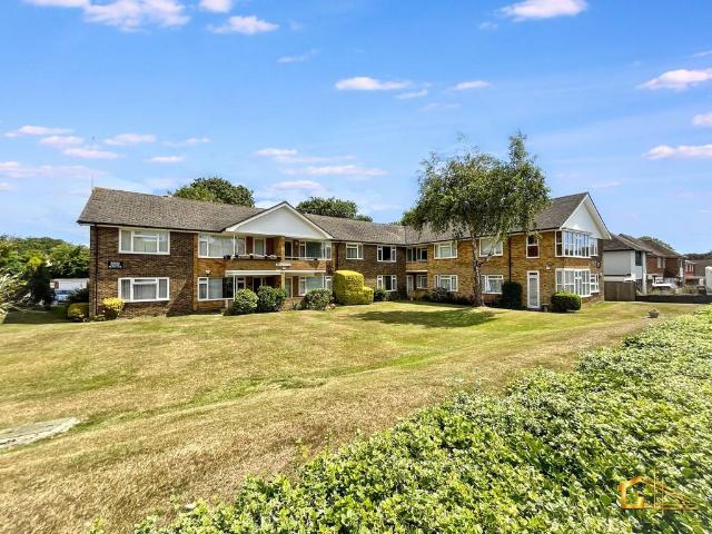Flat for sale in Little Common, Heathlands