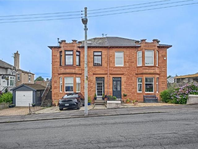 Flat for sale in Rutherglen, Scotland