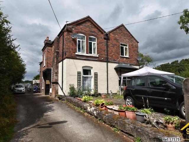 Flat for sale in Kingsley Moor, Staffordshire