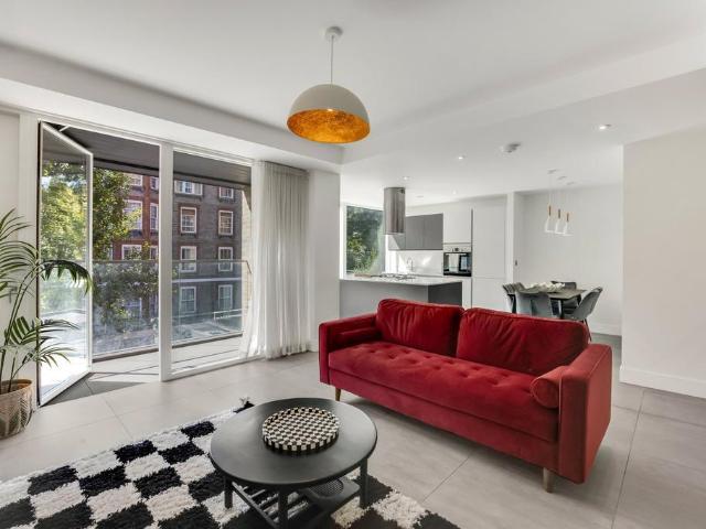 Flat for sale in Tufnell Park, Greater London