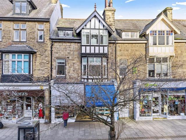 Flat for sale in Ilkley, West Yorkshire