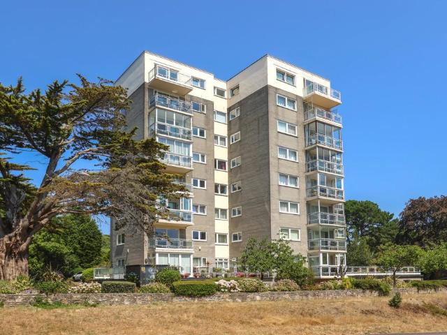 Flat for sale in West Cliff, Bournemouth