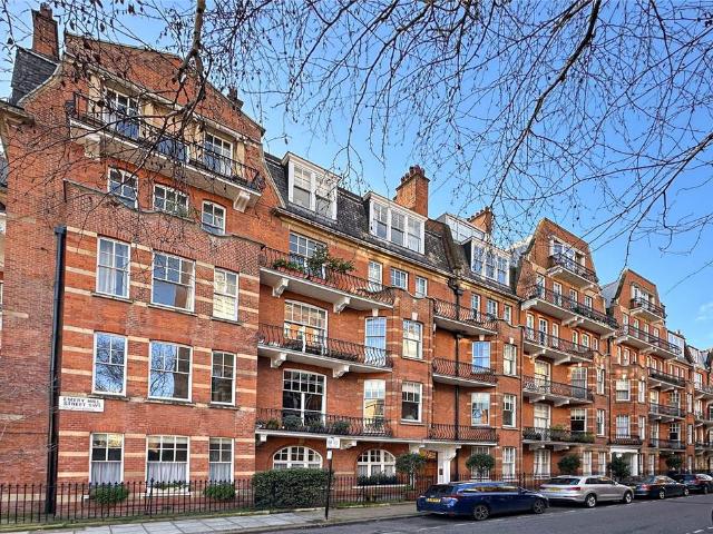 Flat for sale in Westminster, Victoria