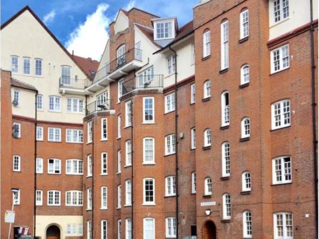 Flat for sale in Spitalfields, Whitechapel