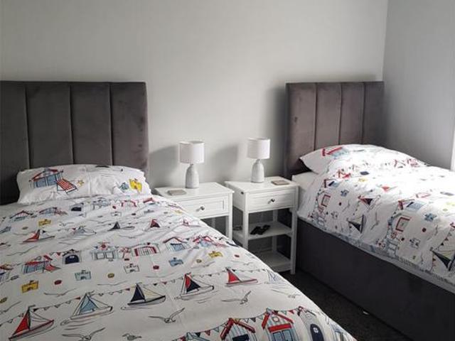 Flat for sale in Tenby, Wales