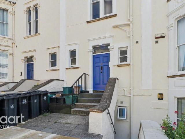Flat for sale in Tyndall's Park, Feckenham