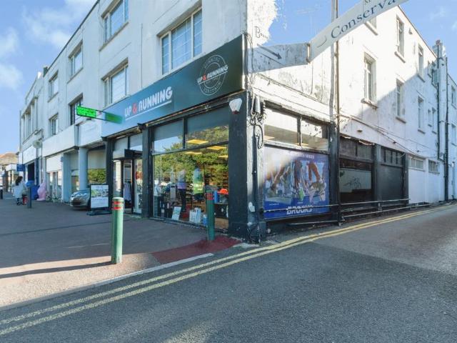 Flat for sale in Moordown, Bournemouth