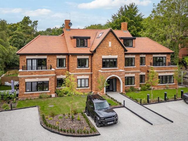 Flat for sale in Welwyn, Fretherne