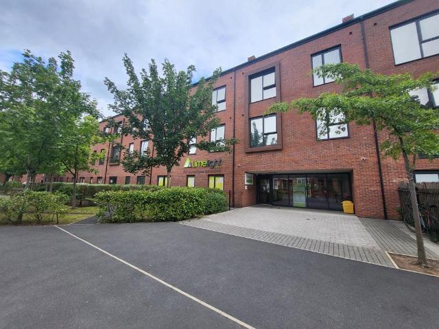 Flat for sale in Old Trafford, Trafford Park