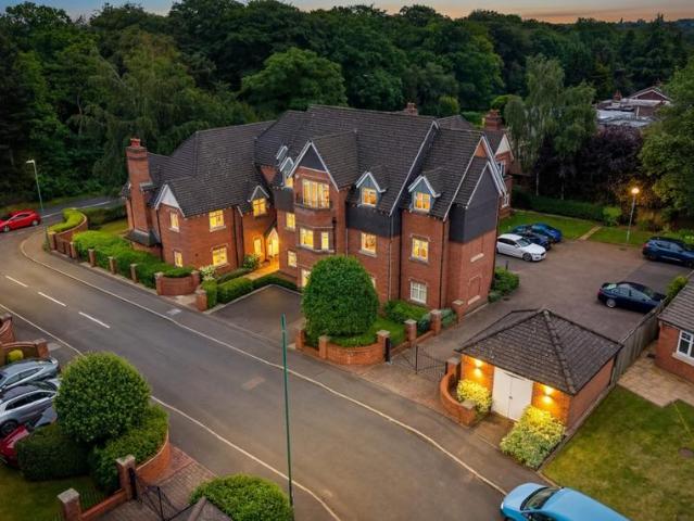 Flat for sale in Streetly, West Midlands