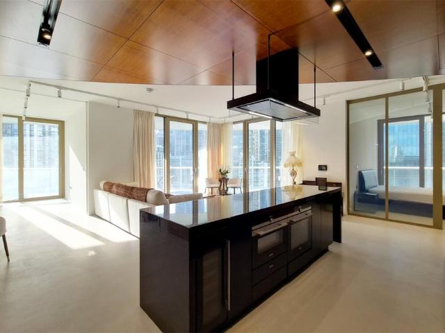 Flat for sale in Isle Of Dogs, Greater London