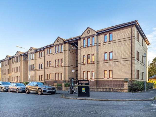 Flat for sale in Queen's Cross, Glasgow