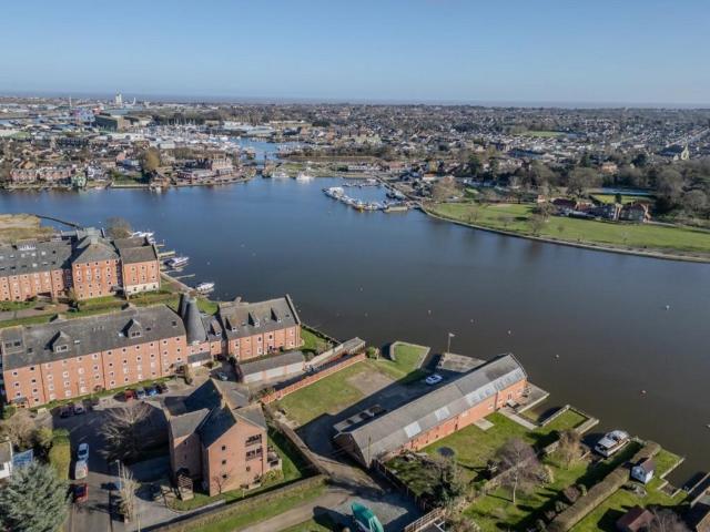 Flat for sale in Eastbridge, Suffolk