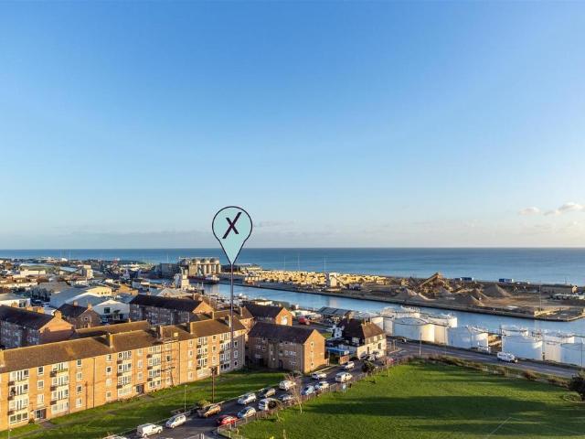Flat for sale in Fishersgate, West Sussex