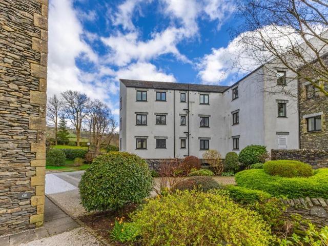 Flat for sale in Bowston