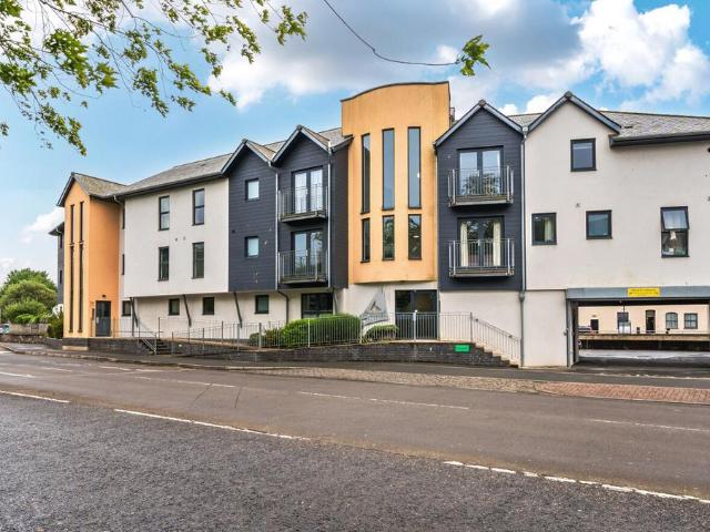 Flat for sale in Pilton, Kentisbury