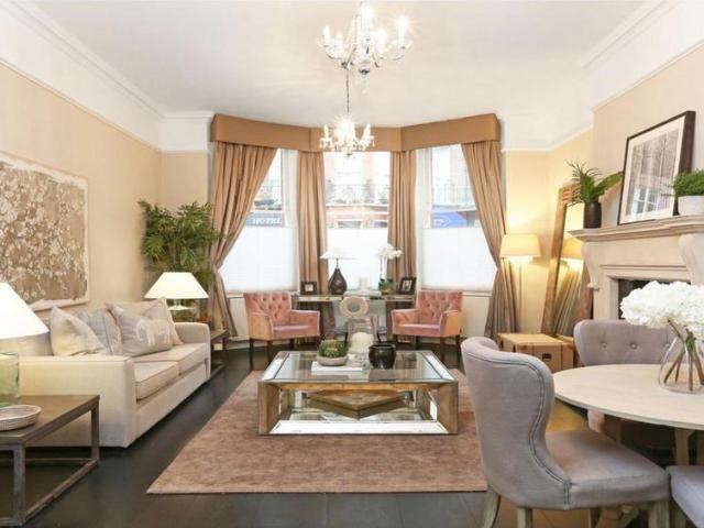 Flat for sale in Marylebone, Greater London
