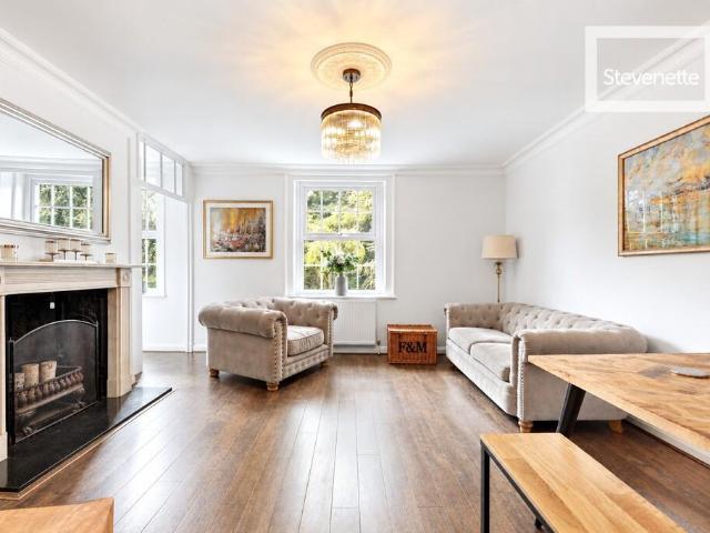 Flat for sale in Coopersale Street, Epping Forest