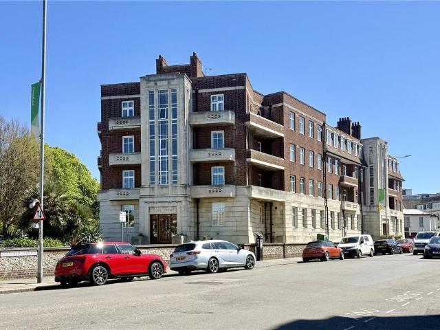 Flat for sale in Eastbourne, Isle Of Man