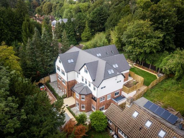 Flat for sale in London Borough of Croydon, Greater London