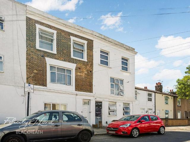 Flat for sale in Glyndon, Plumstead