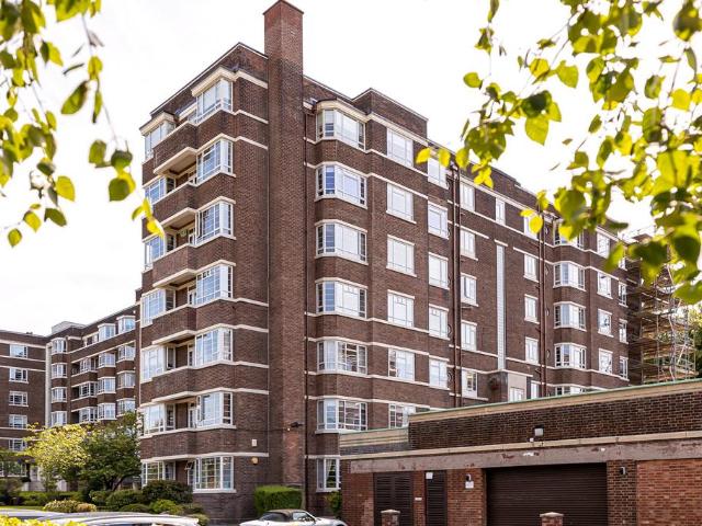 Flat for sale in Temple, Scotland