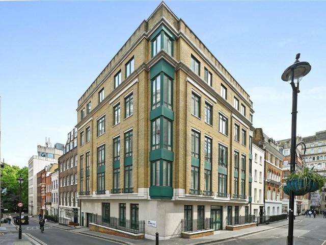 Flat for sale in Covent Garden, Victoria