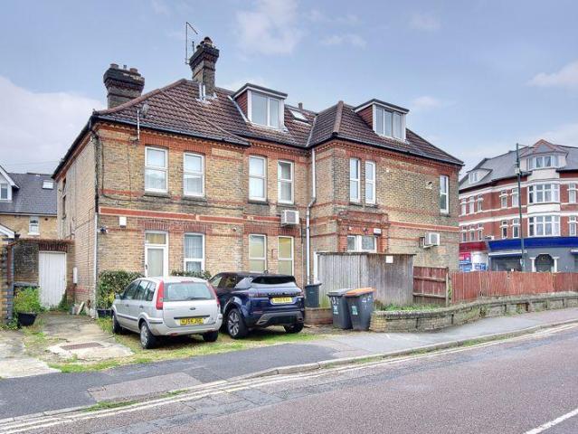 Flat for sale in Boscombe, Bournemouth