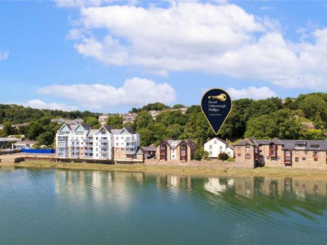 Flat for sale in Brandis Corner, Devon