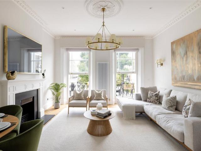 Flat for sale in Kensal Town, Bayswater