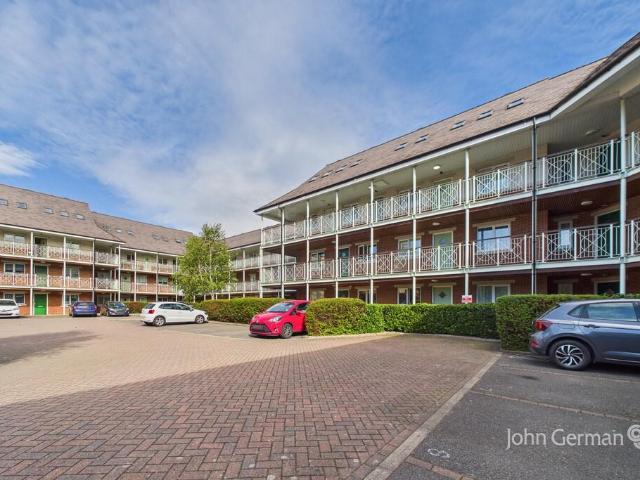 Flat for sale in Loughborough, Charnwood