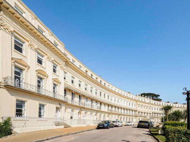 Flat for sale in Wellswood, Torquay