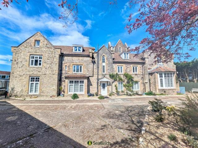Flat for sale in Binstead, Ryde