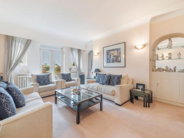 Flat for sale in St. John's Wood, Isle Of Man